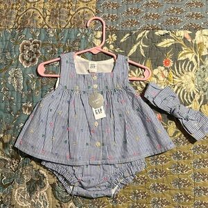 NWT Gap 3-Piece Bloomer Set